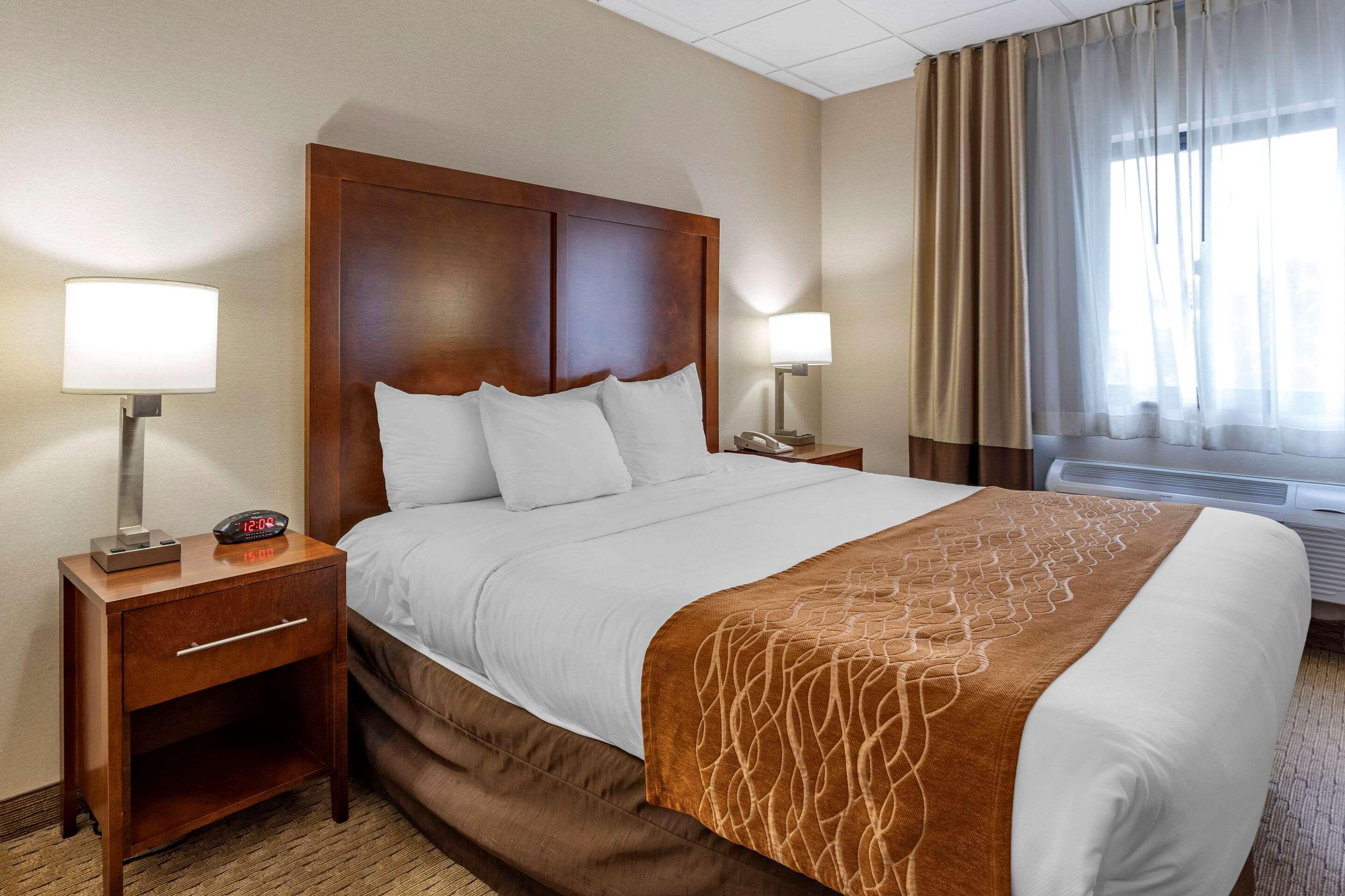 Comfort Inn Syosset-Long Island מראה חיצוני תמונה